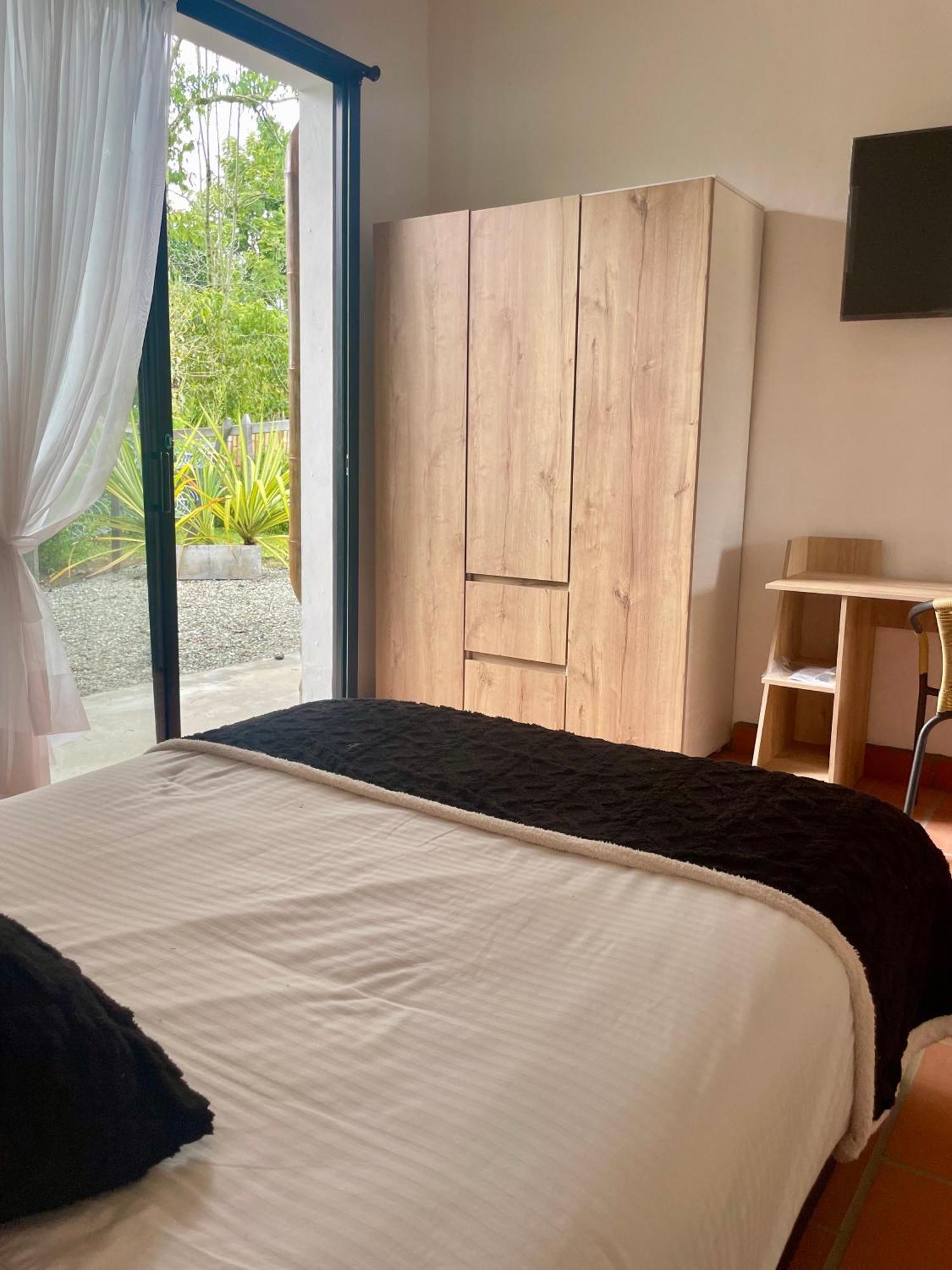 Ecohotel Alma Каларка Экстерьер фото